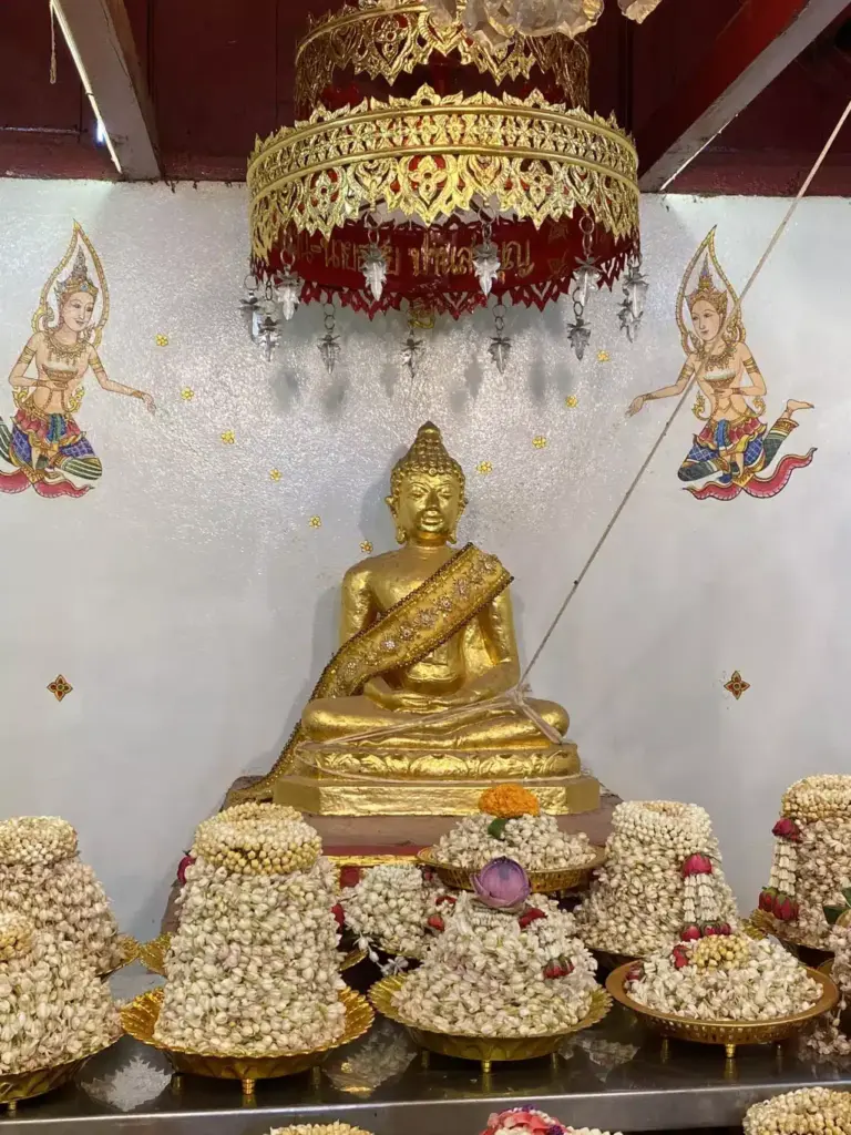 วัดพระธาตุดอยคำ